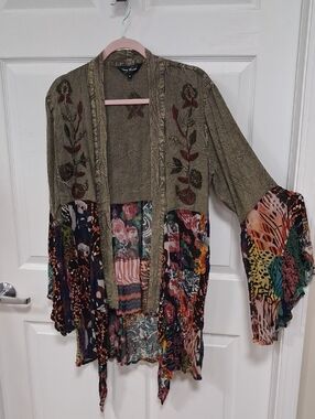 Vibrant Mixed-Print Olive Floral Kimono
